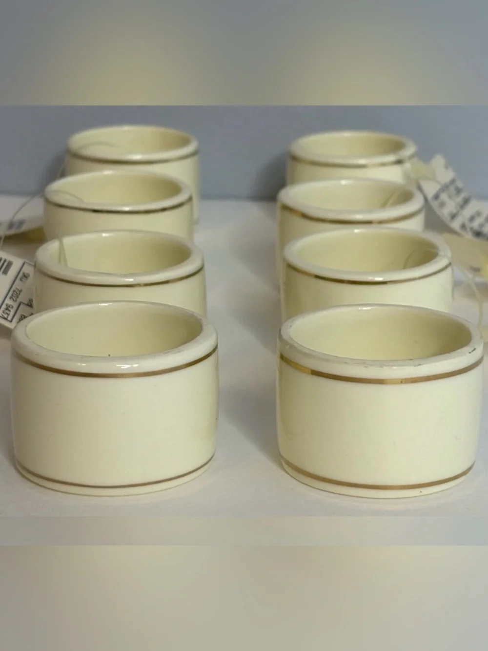 NAPKIN RINGS (BONE CHINA)